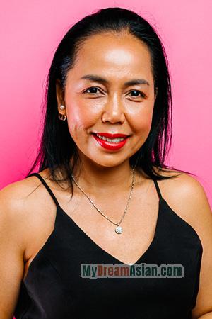 227139 - Oumaim Age: 46 - Thailand