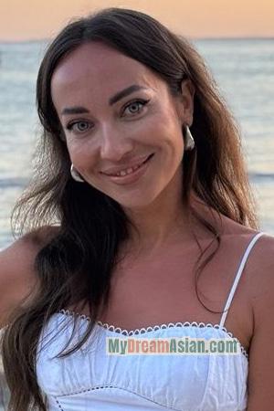 228606 - Viktoriia Age: 39 - Ukraine
